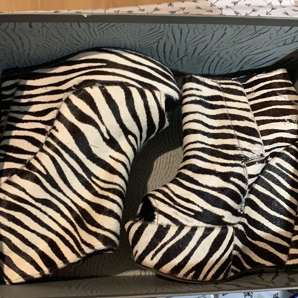 Topshop x Ashish Pony Hair Platform Zebra Wedges - Picture 3 of 3